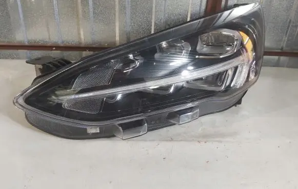 Ford Focus Headlight/headlamp MX7B13E015EB