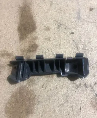 KIA Ceed Front bumper mounting bracket 865171H000