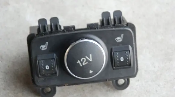 Ford Kuga II Seat heating switch 163KM