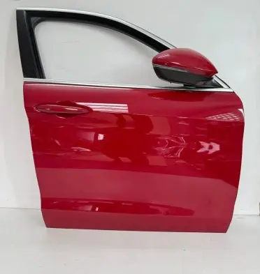 Alfa Romeo Stelvio Front door