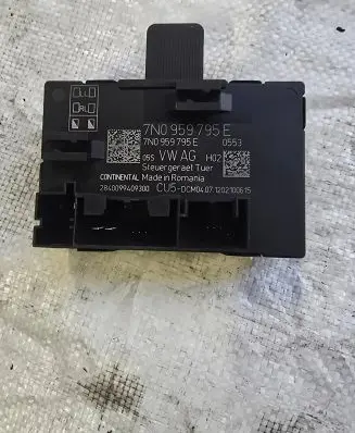 Skoda Yeti (5L) Door control unit/module 7N0959795E 1202100615