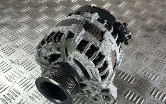 Volvo V60 Generator/alternator 30659580