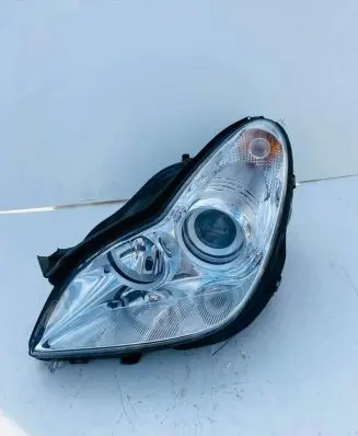Mercedes-Benz CLS C219 Headlight/headlamp a2188200561