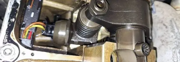 Skoda Roomster (5J) Fuel injector