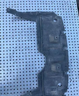 Mitsubishi Colt CZ3 Engine splash shield/under tray MR575339