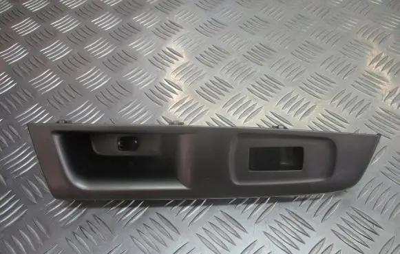 Subaru Impreza II Electric window control switch