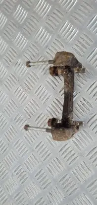 Suzuki Jimny Front Brake Caliper Pad/Carrier 