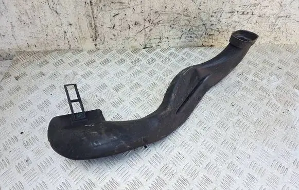 Opel Astra J Air intake duct part 13307080