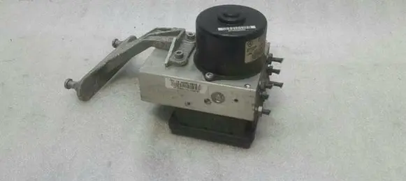 Mercedes-Benz SLK R171 ABS Pump A0044316212