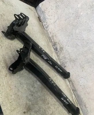 Peugeot 308 Front bumper shock/impact absorber 
