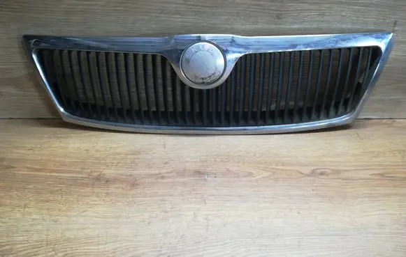 Skoda Octavia Mk2 (1Z) Front grill 1Z0853668 11391300