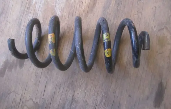 Renault Captur Front coil spring 