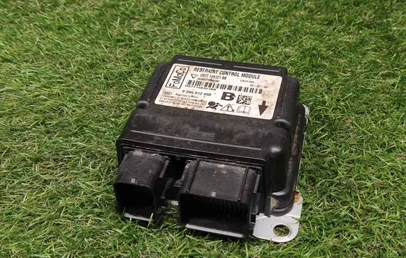 Ford Fusion II Airbag control unit/module DS7T14B321BB 0285012050