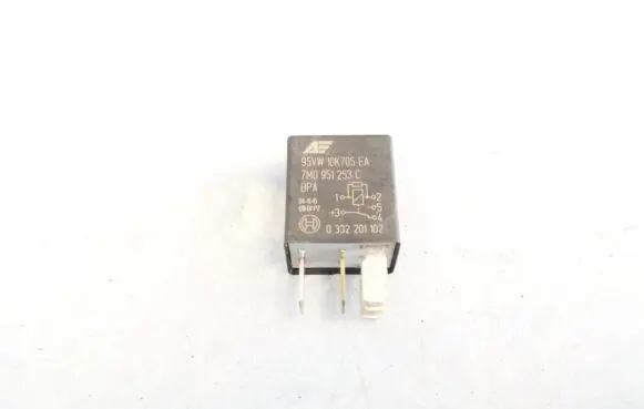 Volkswagen Caddy Other relay 95vw10k705ea 7m0951253c