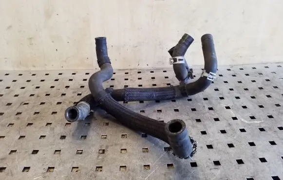 Toyota RAV 4 (XA30) Engine coolant pipe/hose