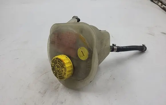 Audi A6 S6 C5 4B Brake fluid reservoir 4B0611301E