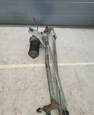 Ford Maverick Front wiper linkage and motor Yl8x-17508-aa