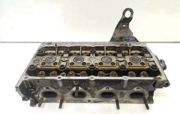 Engine head