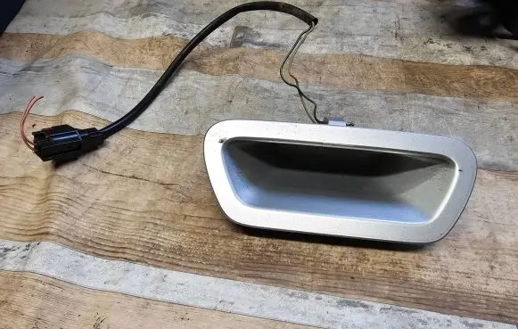 Chrysler Pacifica Tailgate/trunk/boot exterior handle 13405100
