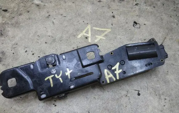 Audi A7 S7 4G Tailgate/trunk/boot lock/catch/latch 4H0827383