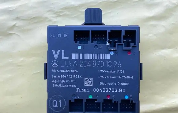 Mercedes-Benz C W204 Door control unit/module A2044421732 A2048208126 A2048701826