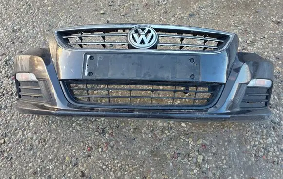 Volkswagen PASSAT CC Front bumper LC8Z