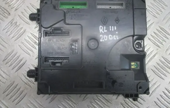 Renault Laguna III Fuse box set 284B12329R
