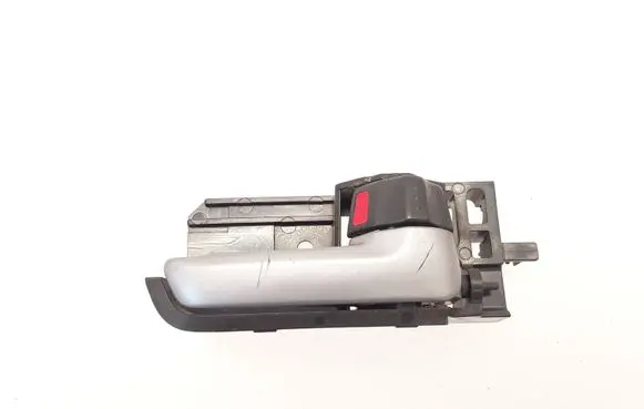 Suzuki SX4 Rear door interior handle
