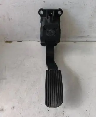 Mercedes-Benz Sprinter W906 Accelerator throttle pedal A9063000304 ZGS013Q018 0280755025