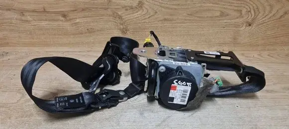 Volvo S60 Front seatbelt 39800481