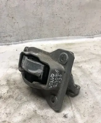 Volvo S90, V90 Engine mount bracket 32255204