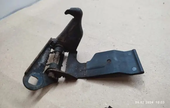 Land Rover Range Rover Sport L320 Engine bonnet/hood lock/latch loop/hook FPD500050