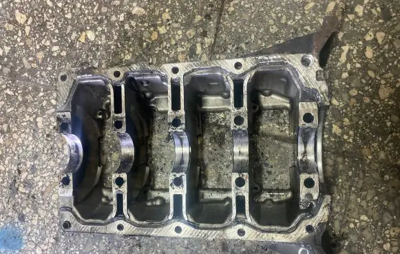 Opel Astra H Crankshaft Holder 73500430