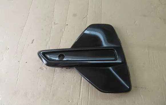 Volvo XC40 Front fog light trim/grill 32347388