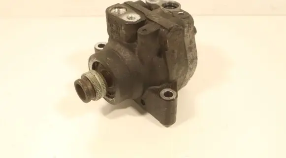 Ford Mondeo MK IV Power steering pump AG913A696CA
