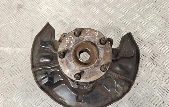 Toyota Avensis T250 Front wheel hub 4350205040 477810F010