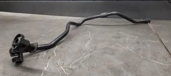 BMW 3 E90 E91 Breather hose/pipe 