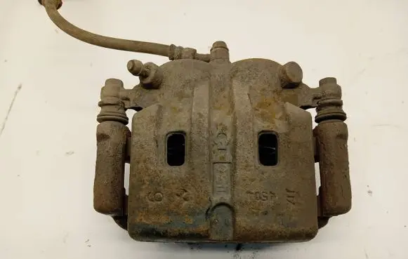 Nissan X-Trail T30 Front brake caliper