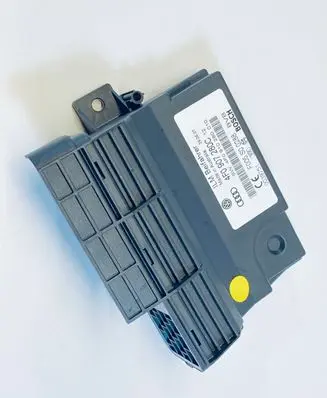 Audi A6 S6 C6 4F Power management control unit 4F0907280C