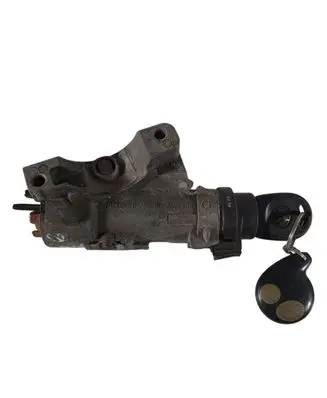 Volkswagen Polo IV 9N3 Ignition lock 4B0905851N