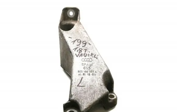 Audi A4 S4 B7 8E 8H Engine mounting bracket 8E0199307A