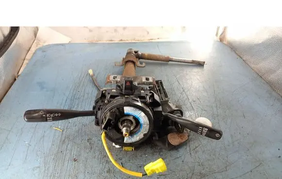 Daihatsu Cuore Steering wheel column trim