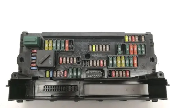 BMW 5 F10 F11 Fuse module 9234421