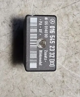 Mercedes-Benz Sprinter W901 W902 W903 W904 Other relay 0165452332