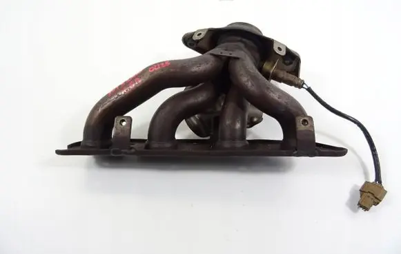 Nissan Juke I F15 Exhaust manifold