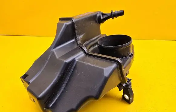 Mazda CX-30 Intake resonator HF32-13196