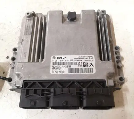 Peugeot 508 Engine control unit/module 0281016635 9676379080 9667187080