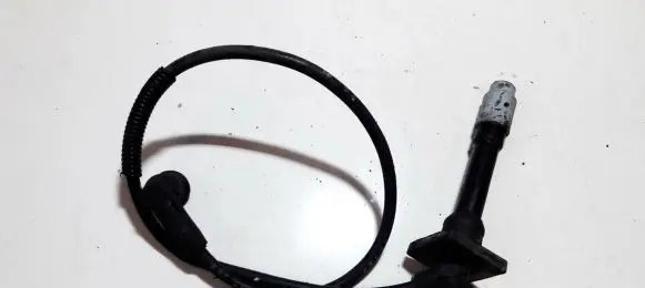 Toyota Avensis T220 Ignition plug leads 12243