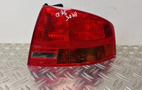 Audi A4 S4 B7 8E 8H Rear/tail lights 8E5945096