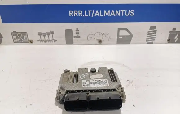 Volkswagen Golf Plus Engine control unit/module 03G906021KT